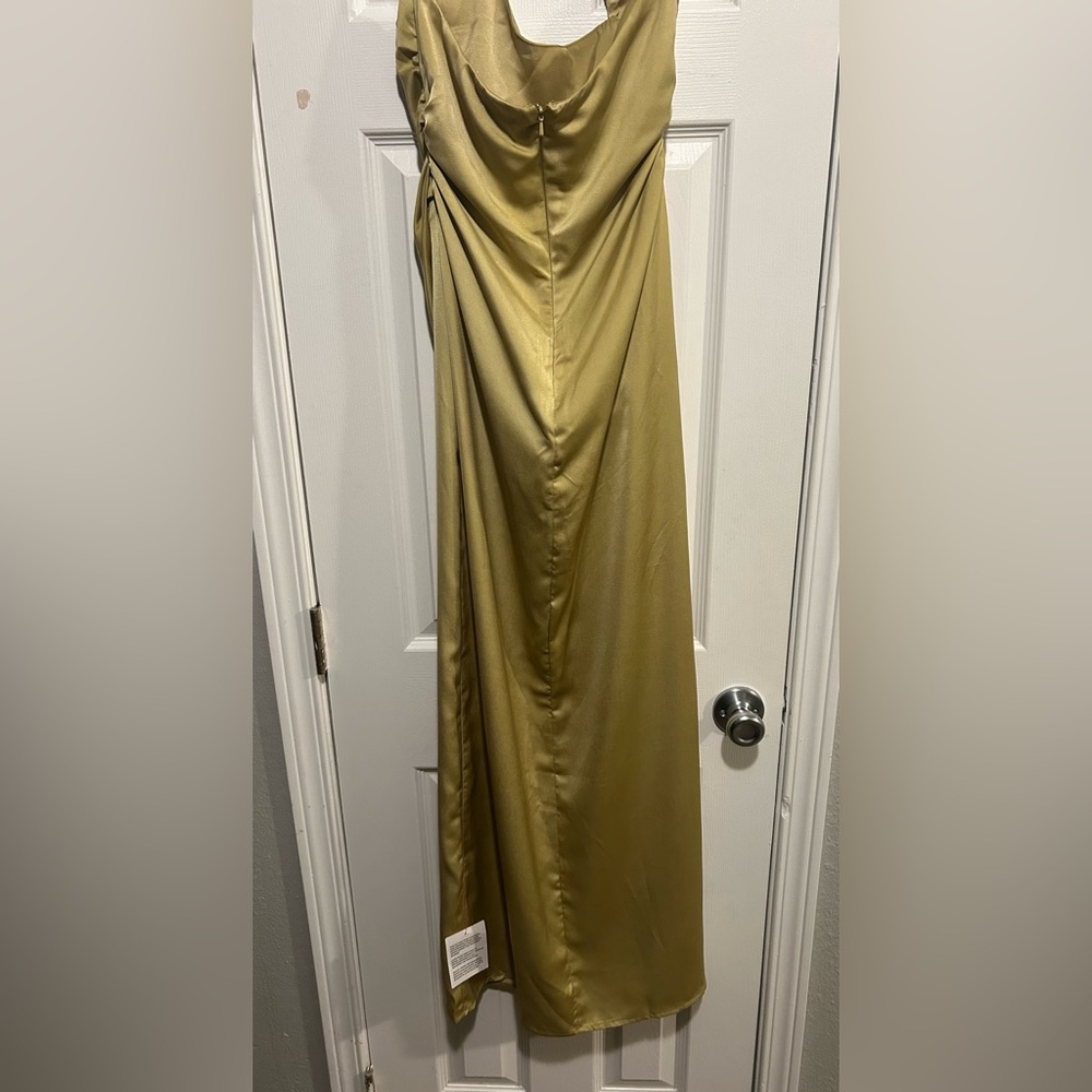 SATIN HALTER CROSSOVER SKIRT MAXI DRESS IN LIGHT OLIVE-GREEN - Picture 6 of 8